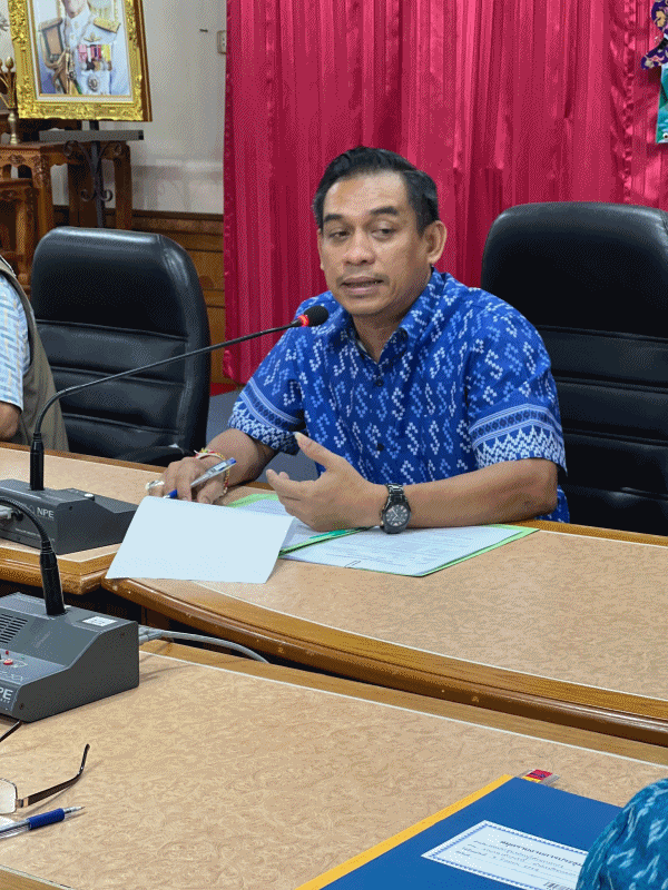เทศบาลตำบลฉวาง ประชุมผลการปฏิบัติงานประจำเดือน