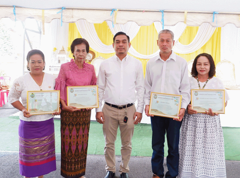 เทศบาลตำบลฉวาง ร่วมสืบสานประเพณีหล่อเทียนพรรษา เพื่อถวายเป็นพระราชกุศลแด่พระบาทสมเด็จพระวชิรเกล้าเจ้าอยู่หัว เนื่องในวโรกาสเฉลิมพระชนมพรรษา 72 พรรษา