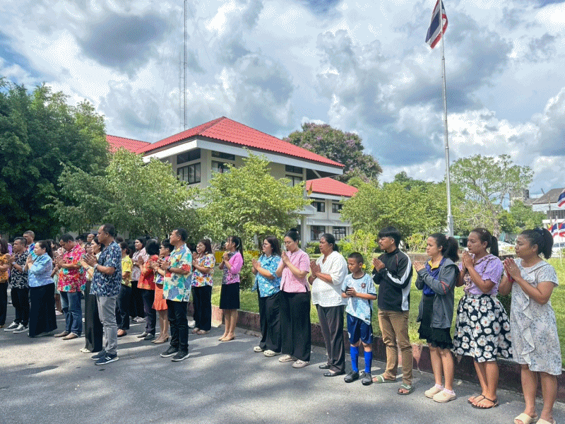 เทศบาลตำบลฉวาง ร่วมกิจกรรมสรงน้ำพระประจำอำเภอ เนื่องในประเพณีสงกรานต์ ประจำปี 2568