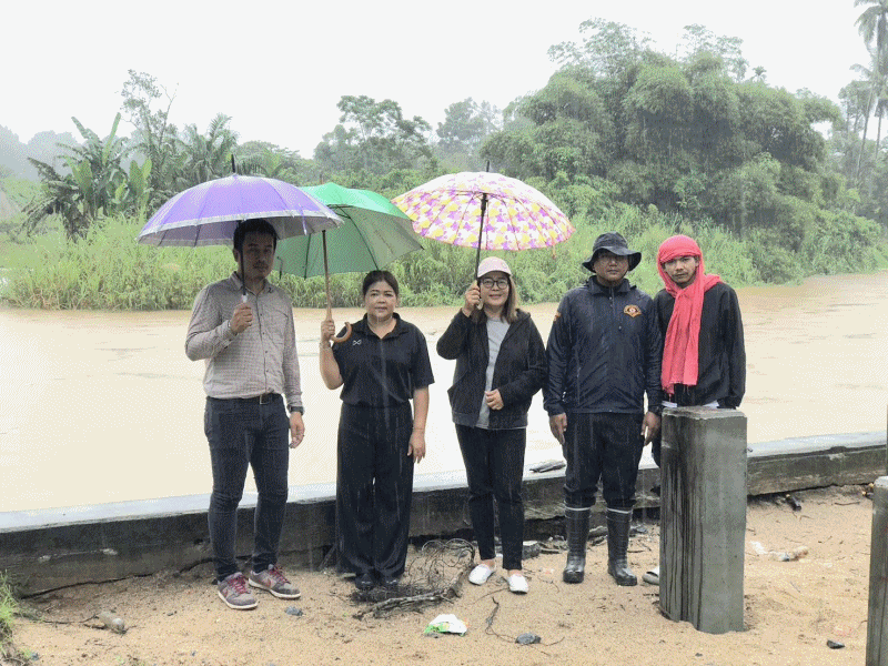 เทศบาลตำบลฉวาง ตรวจสอบระดับน้ำคลองตาปี