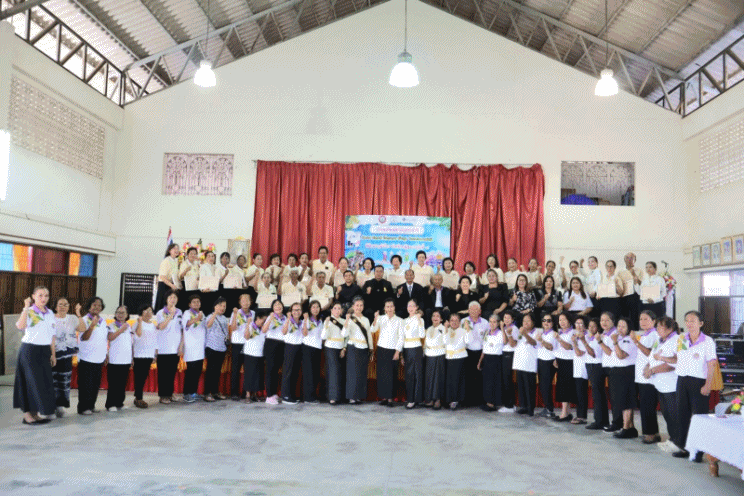 เทศบาลตำบลฉวาง เข้าร่วมการประชุมใหญ่สามัญประจำปี และพิธีมอบวุฒิบัตรนักเรียน ชมรมผู้สูงอายุเทศบาลตำบลฉวาง