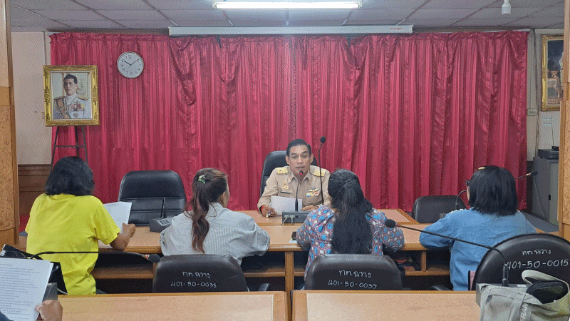 เทศบาลตำบลฉวาง ประชุมกลุ่มผ้าบาติกและมัดย้อม เทศบาลตำบลฉวาง