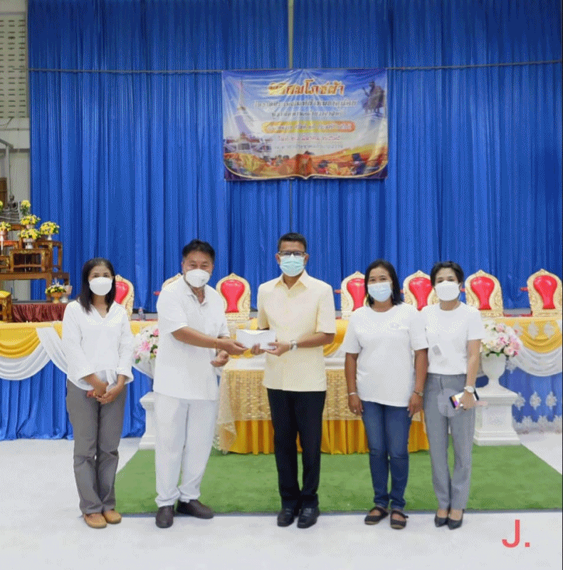 เทศบาลตำบลฉวาง ร่วมพิธีสมโภชผ้าห่มธาตุน้อย บูชาพ่อท่านคล้ายวาจาสิทธิ์ ประจำปี 2565